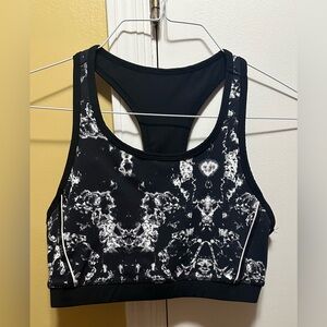 Mono B Black and White Patterned Sports Bra (M)